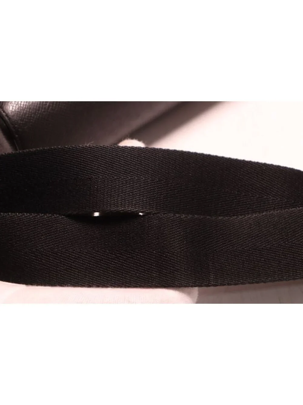 Louis Vuitton Taiga Anton Messenger PM Shoulder Bag